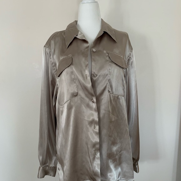 Silky button down - Picture 7 of 7